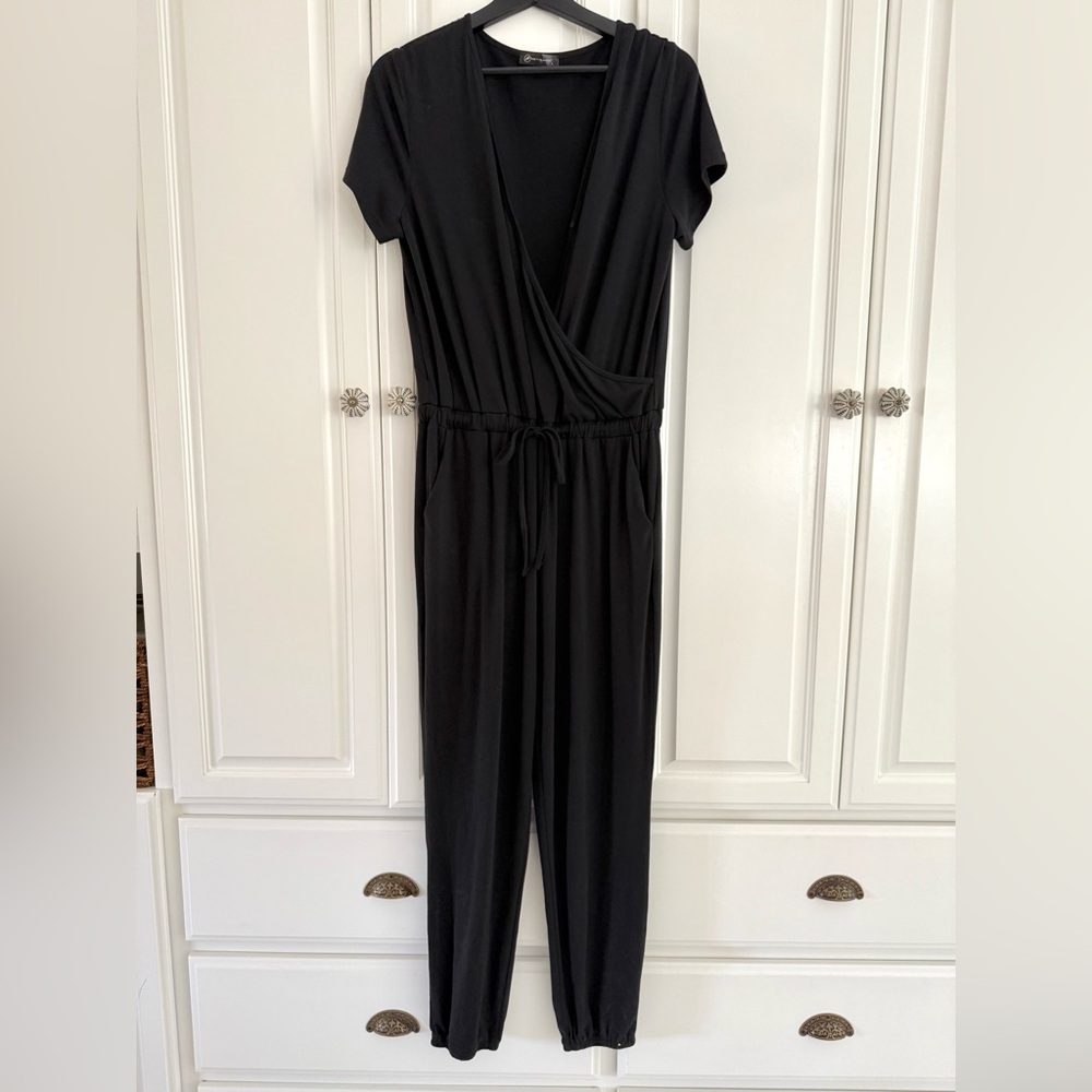 PrettyGarden Black Short Sleeve Jumpsuit